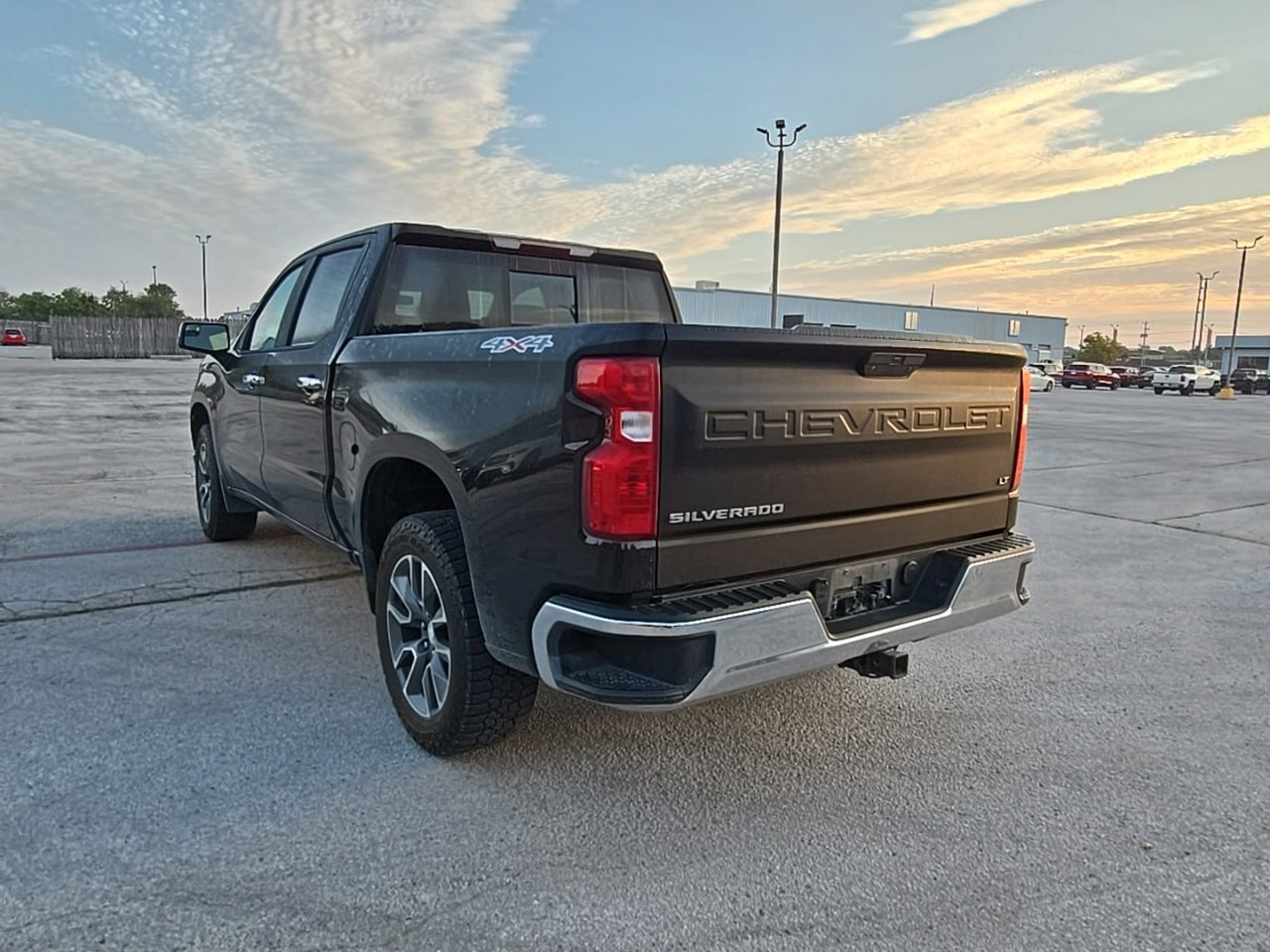 2019 Chevrolet Silverado 1500 LT photo 4