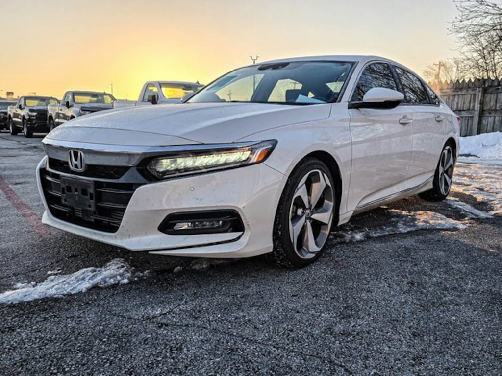 Used 2018 Honda Accord Touring 2.0T Sedan