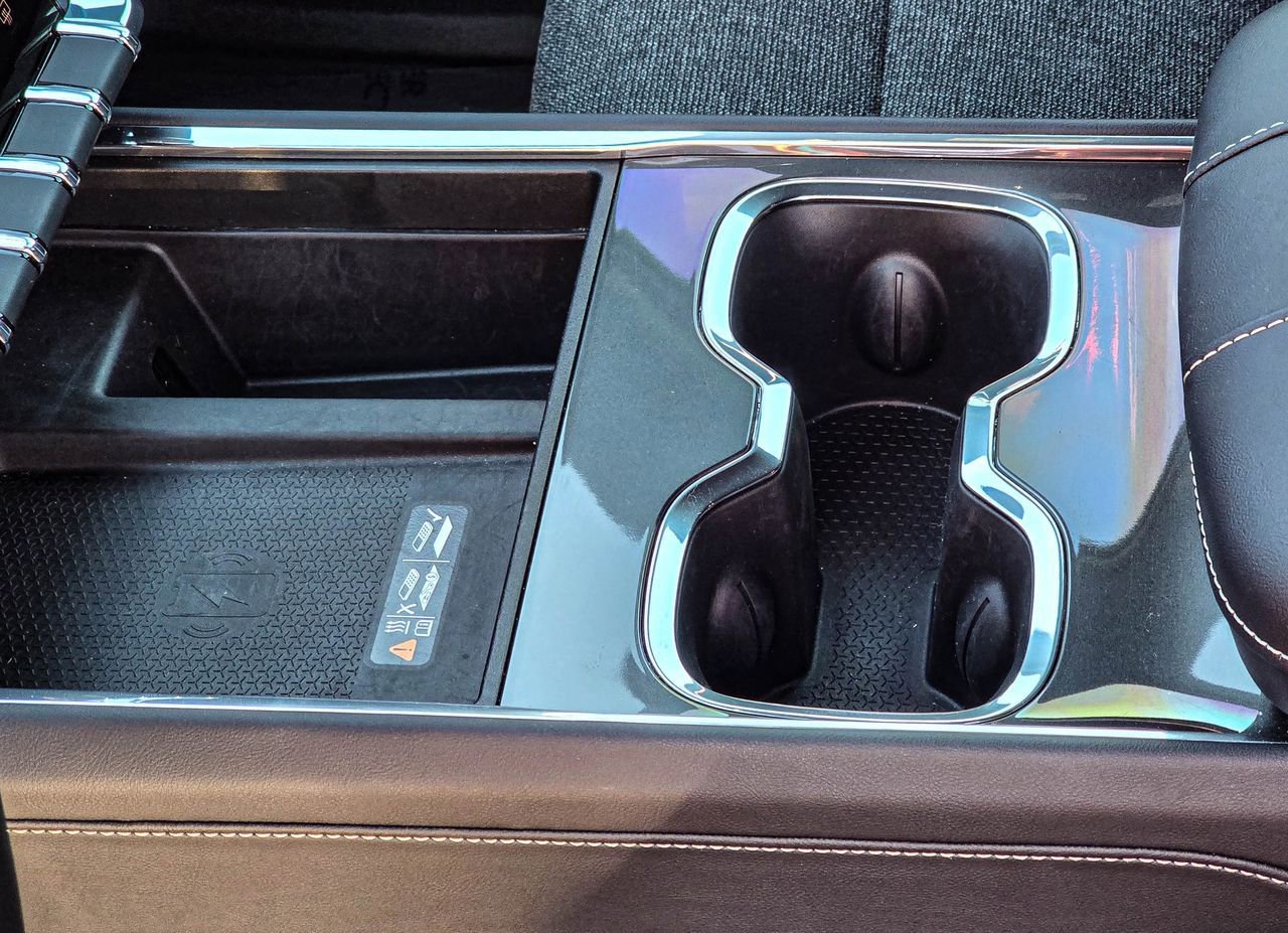 2025 GMC Acadia Elevation - Photo 20