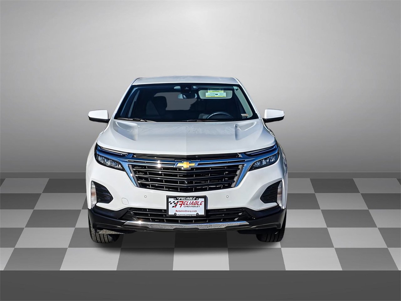 2023 Chevrolet Equinox LT photo 2