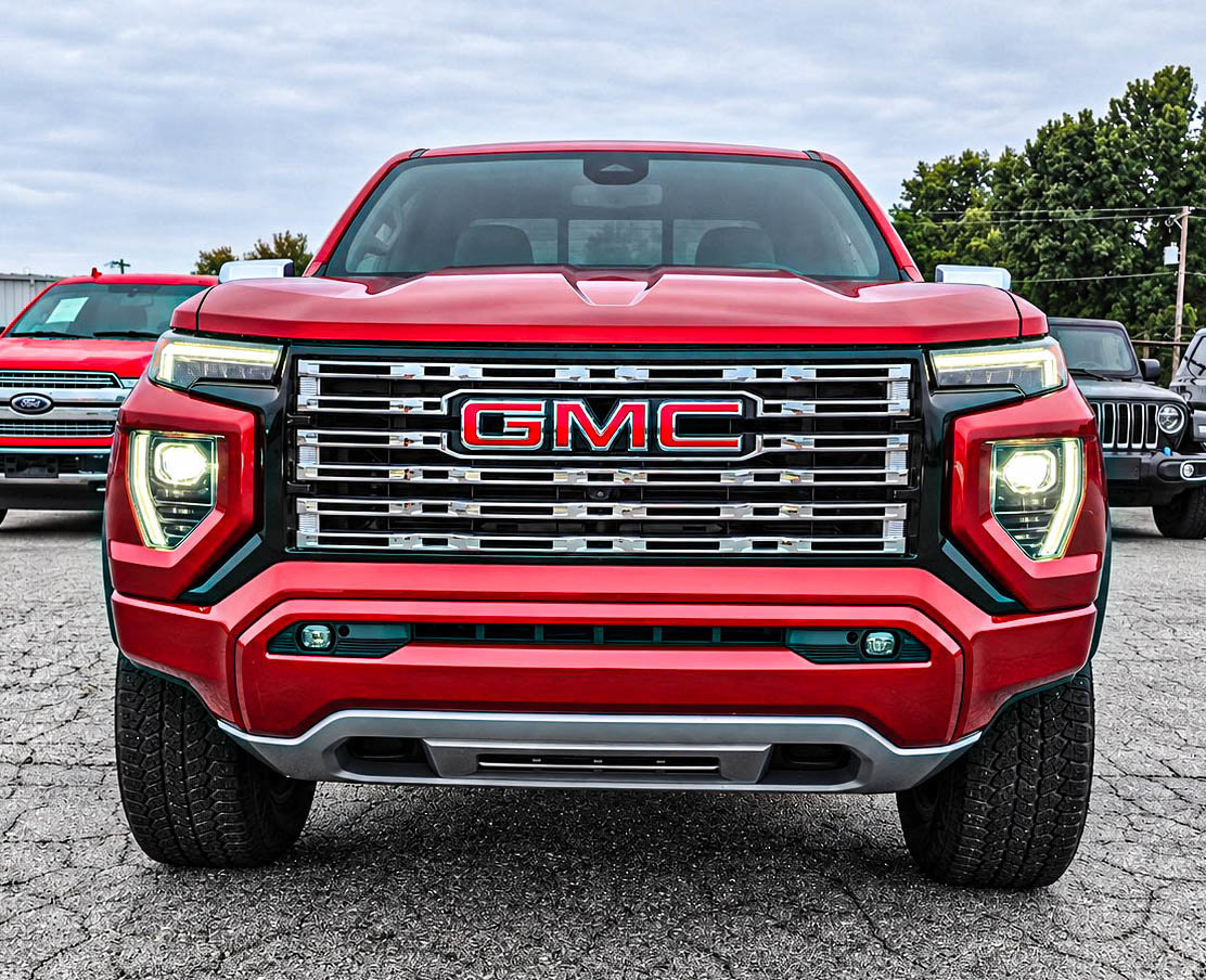 Used 2024 GMC Canyon Denali Truck Crew Cab
