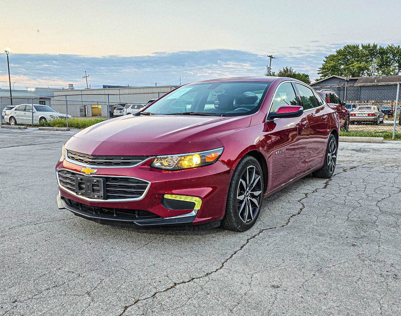 2017 Chevrolet Malibu 1LT photo 3