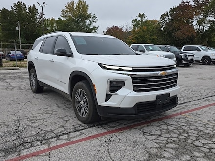 2024 Chevrolet Traverse LT SUV