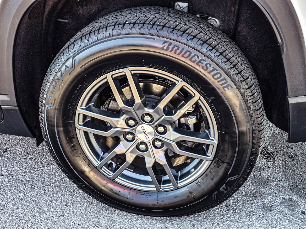 2025 GMC Acadia Elevation - Photo 10