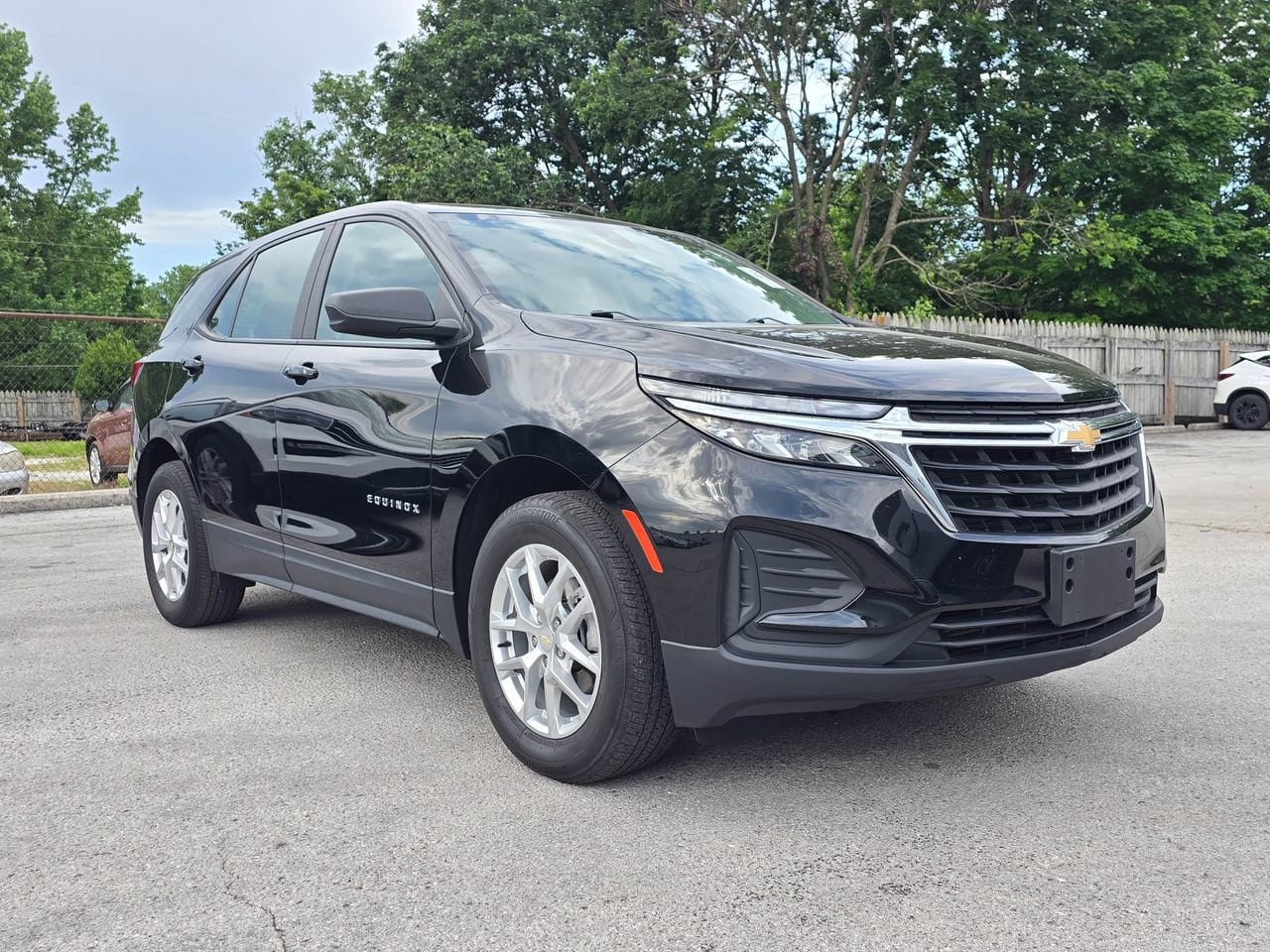 2022 Chevrolet Equinox AWD LS's photo