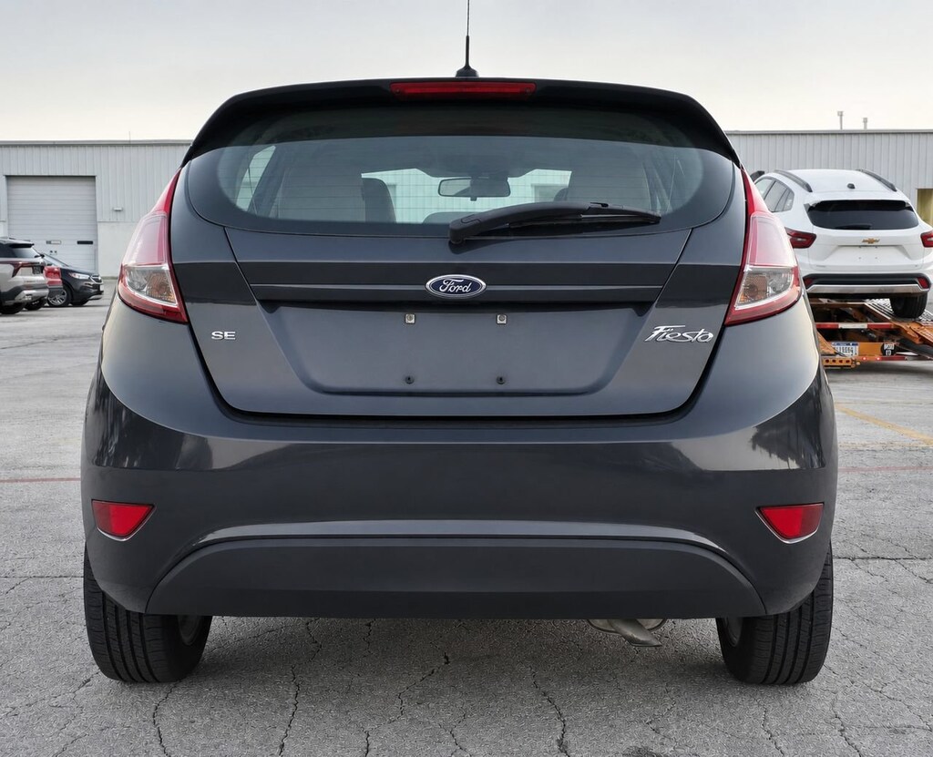 Used 2014 Ford Fiesta SE Hatchback