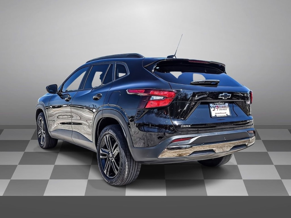 Certified 2025 Chevrolet Trax Activ SUV