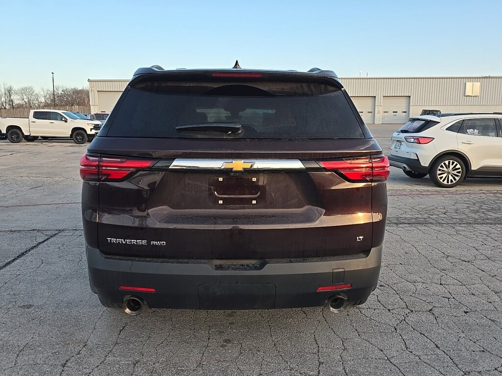 Used 2023 Chevrolet Traverse LT Cloth SUV