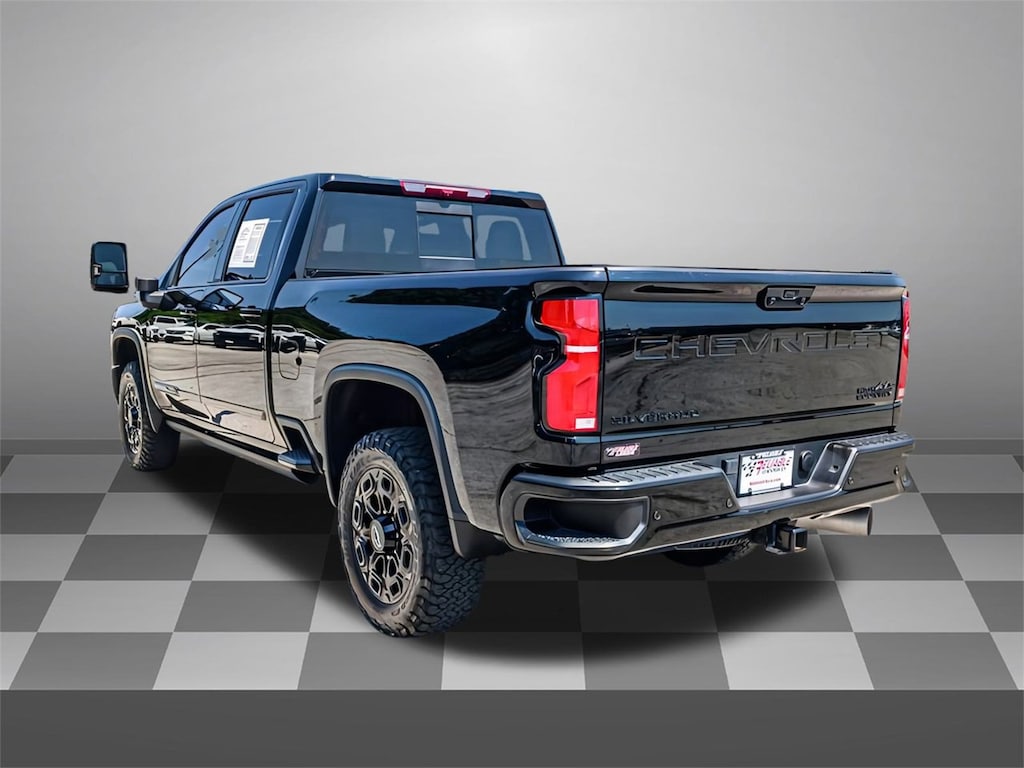 Used 2024 Chevrolet Silverado 2500 HD High Country Truck Crew Cab