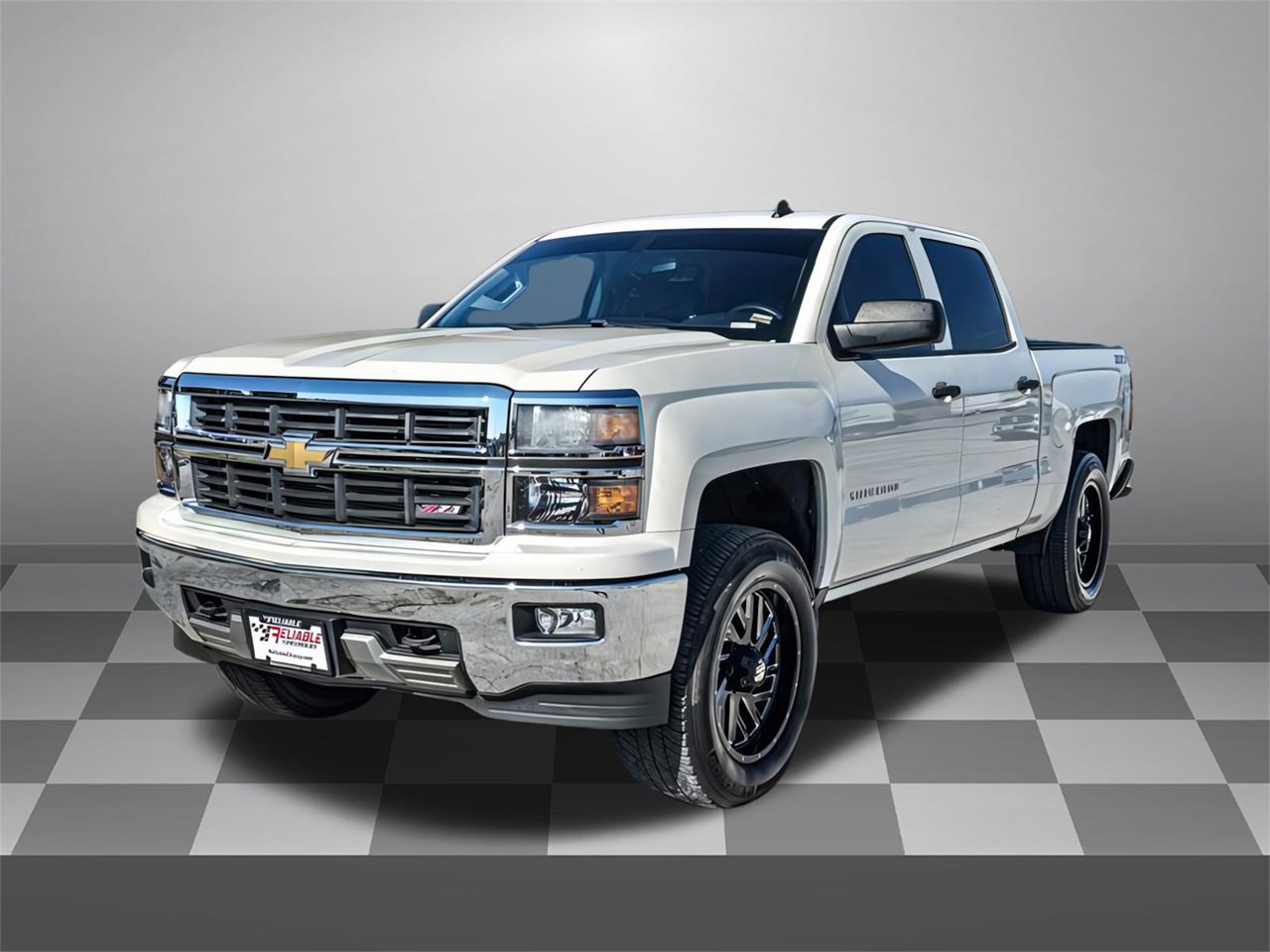 2014 Chevrolet Silverado 1500 LT photo 3