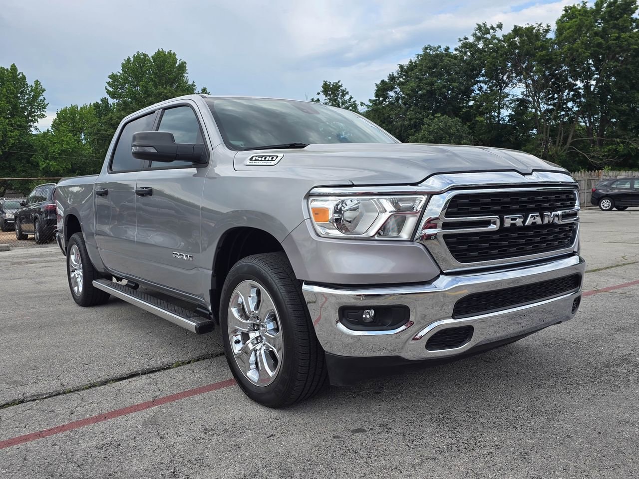 2023 RAM 1500 Big Horn/Lone Star 4x4 Crew Cab 5'7's photo