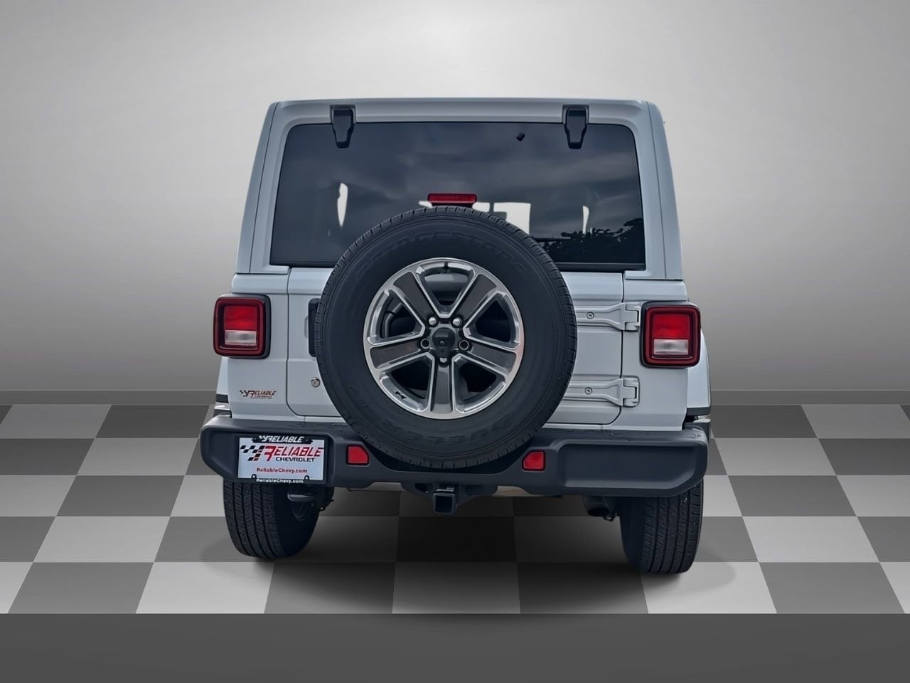 View vehicle photo 5