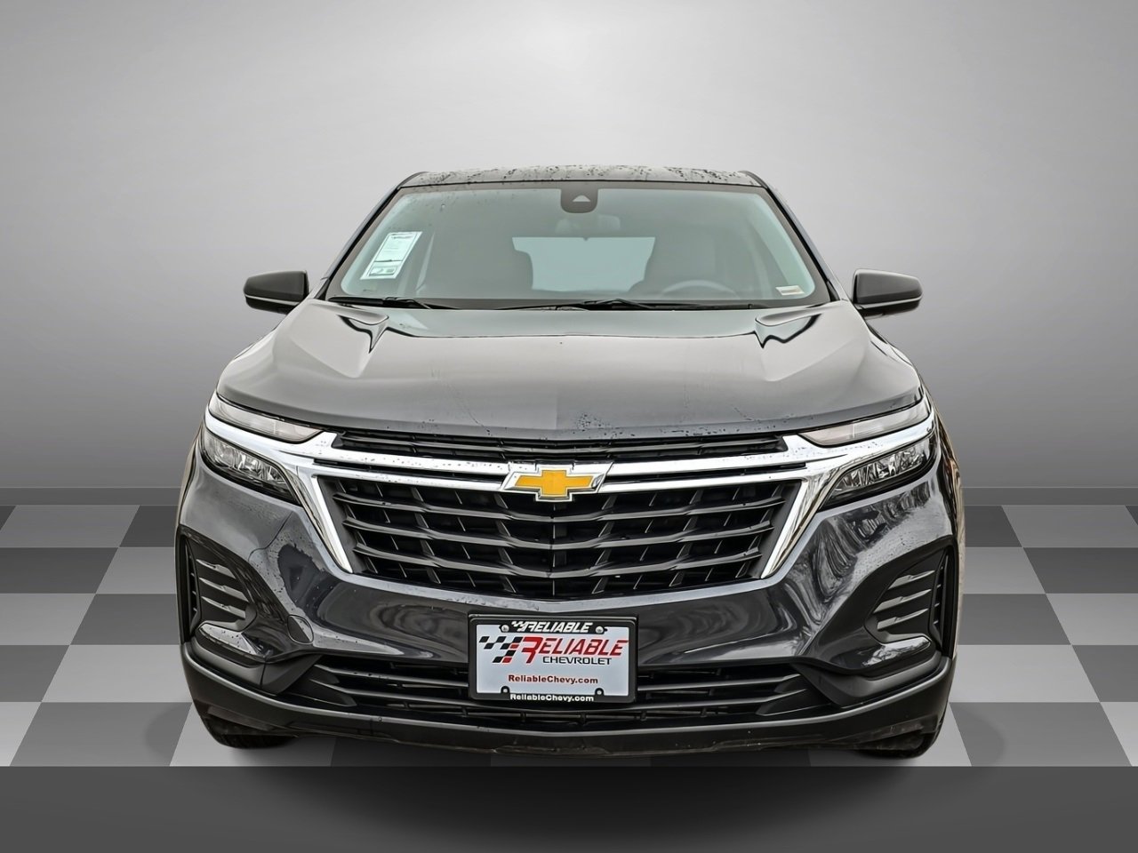 2022 Chevrolet Equinox LS photo 2