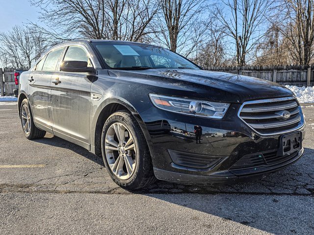 2018 Ford Taurus SE