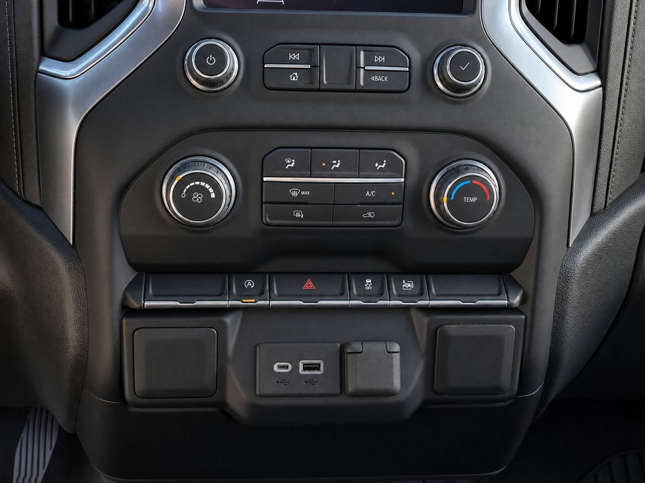 Used 2020 Summit White Chevrolet LT image 22