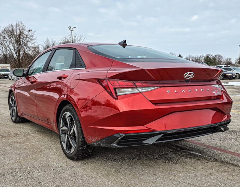 Used 2022 Hyundai Elantra Limited Sedan