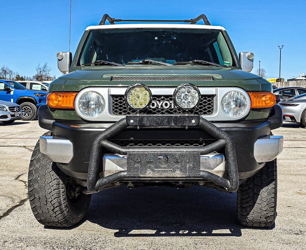 Used 2013 Toyota FJ Cruiser SR SUV