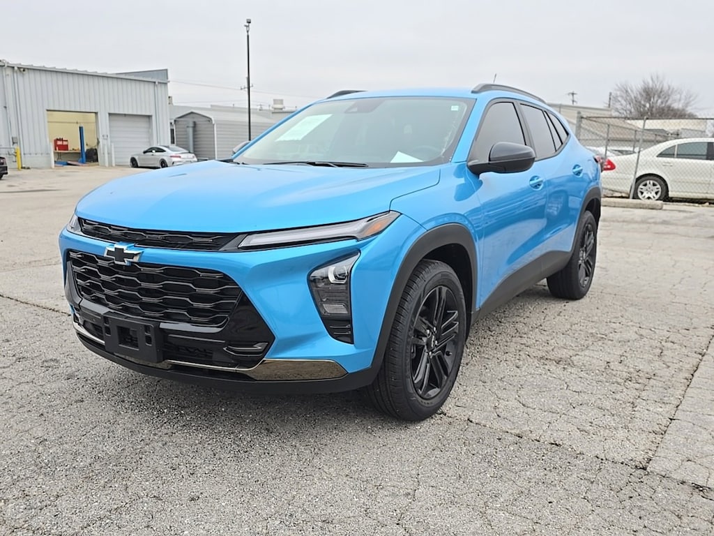 Used 2025 Chevrolet Trax Activ SUV