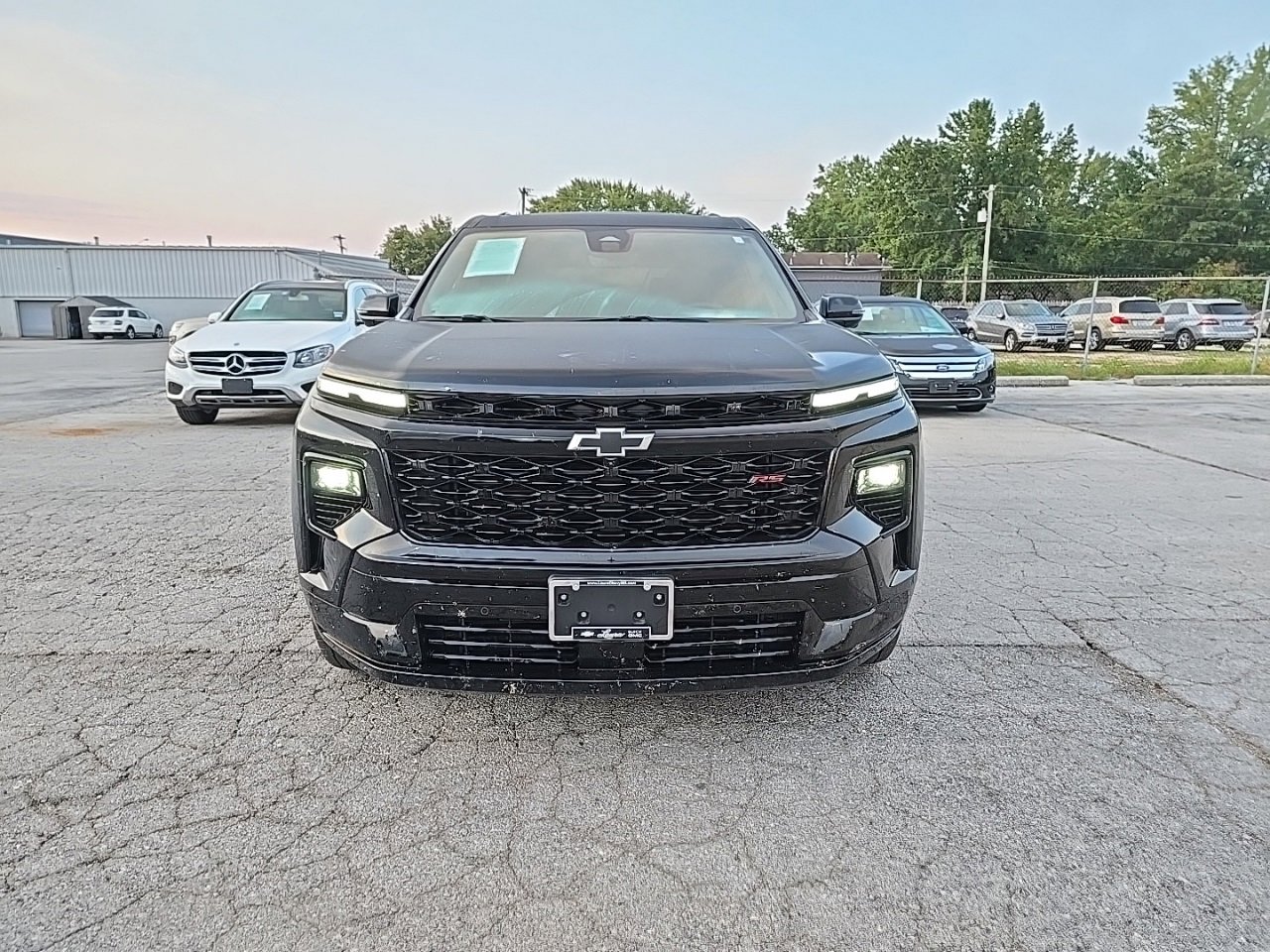 2025 Chevrolet Traverse RS photo 2