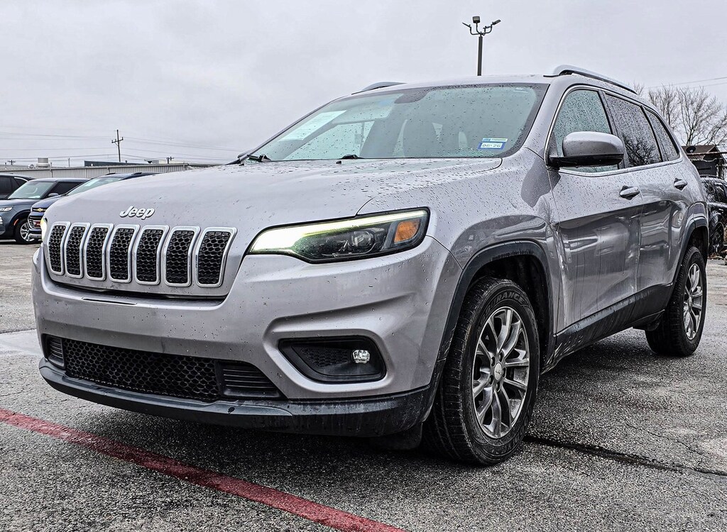 Used 2019 Jeep Cherokee Latitude Plus FWD SUV