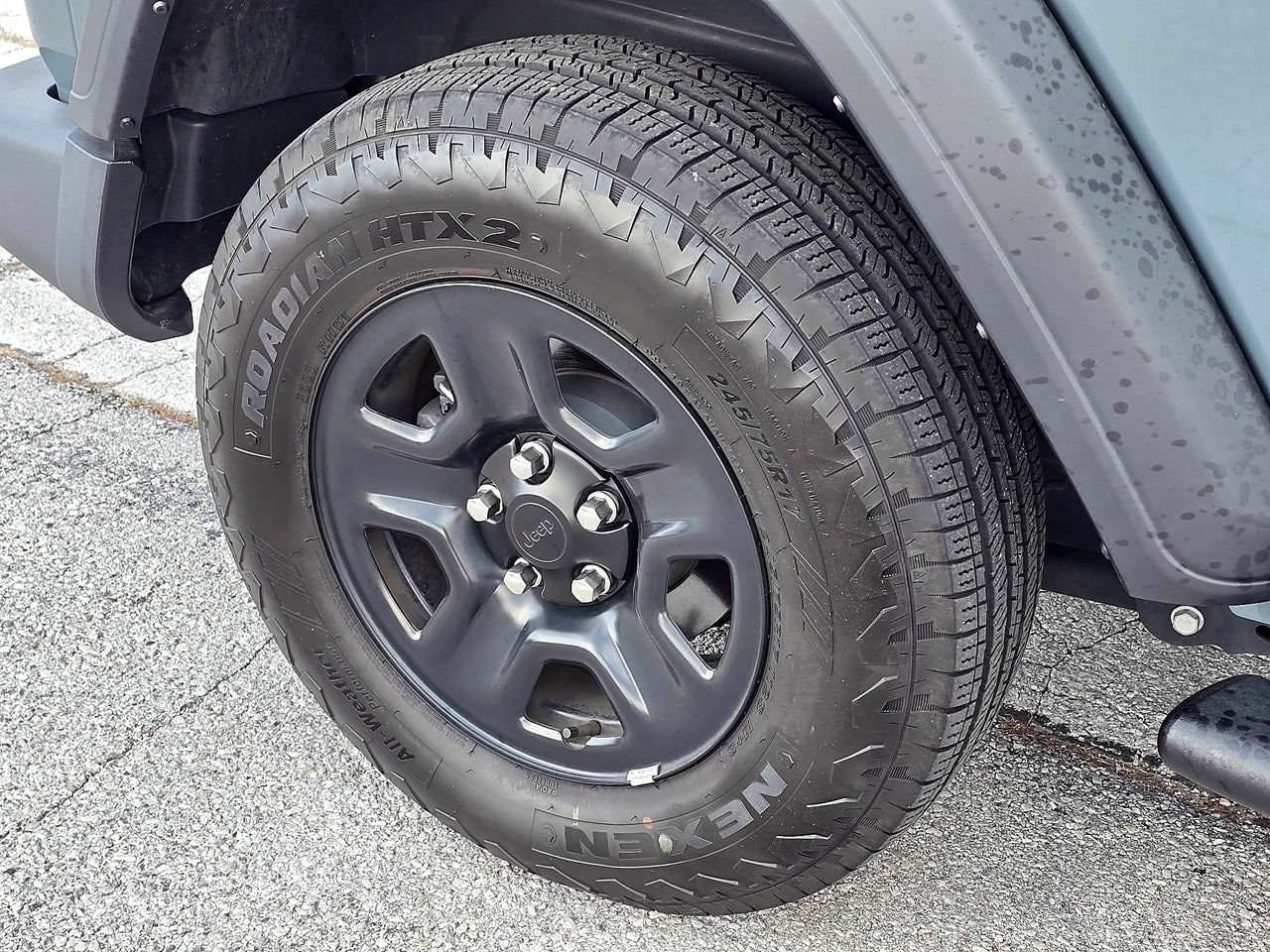Used 2024 Gray Jeep Sport image 9