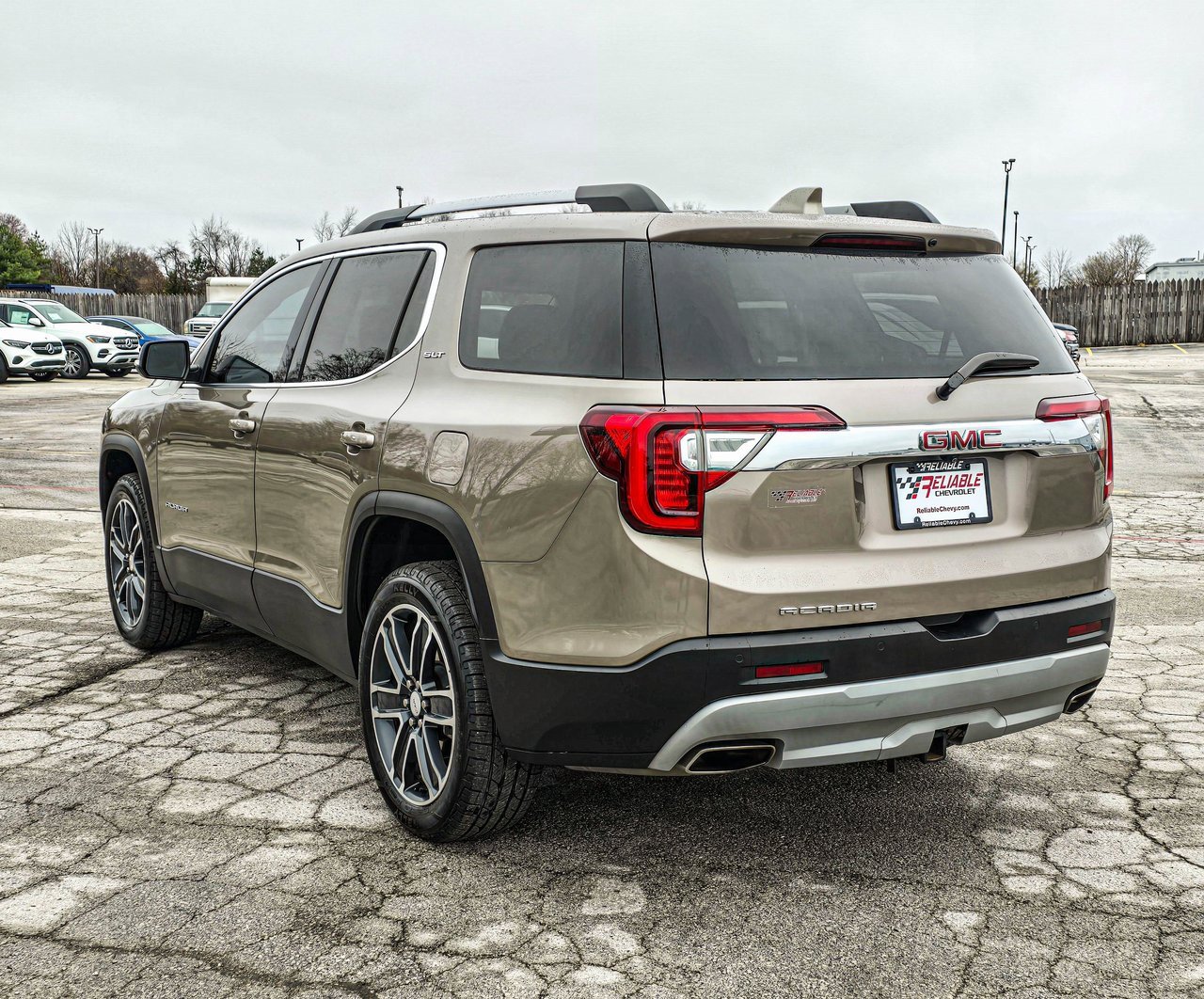 2023 Gmc Acadia SLT photo 4