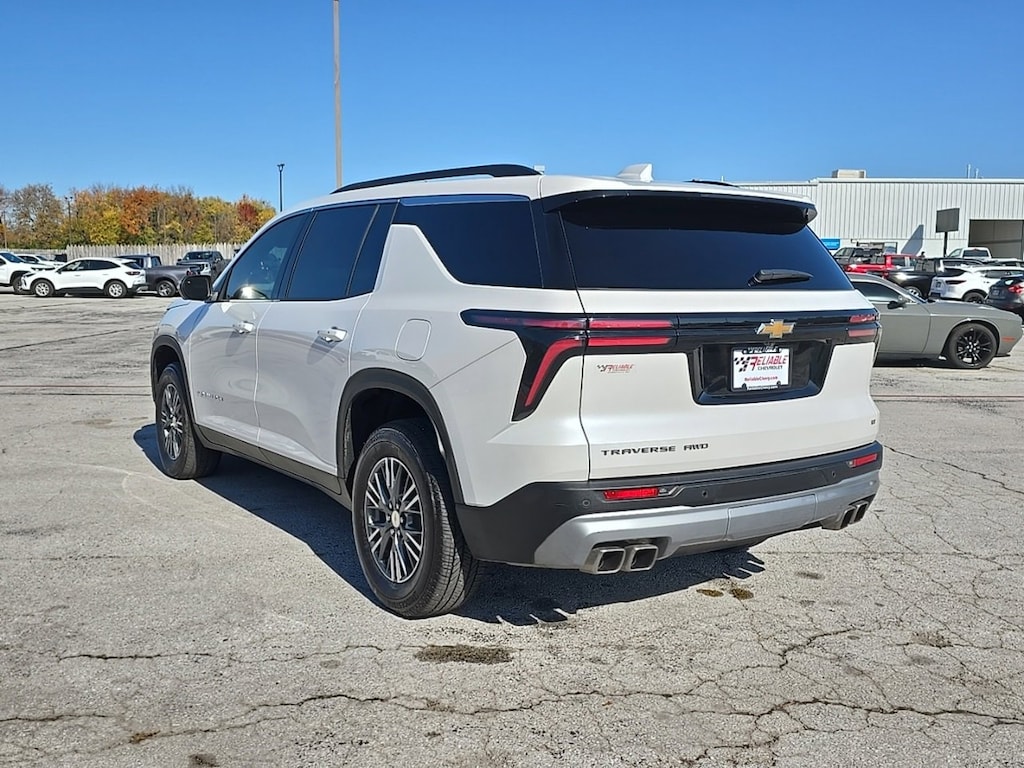 Certified 2024 Chevrolet Traverse LT SUV