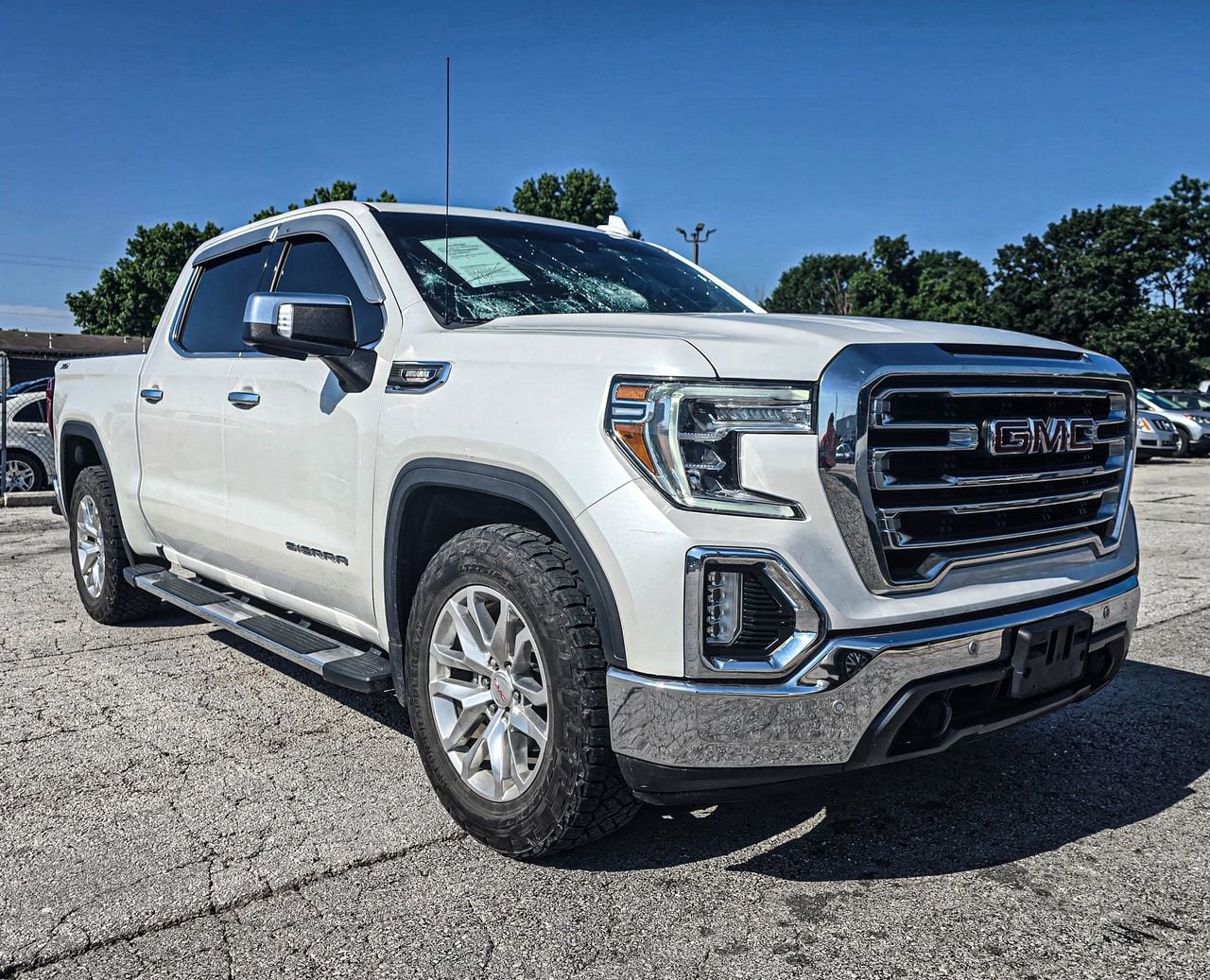 2021 GMC Sierra 4WD Crew Cab Short Box SLT's photo