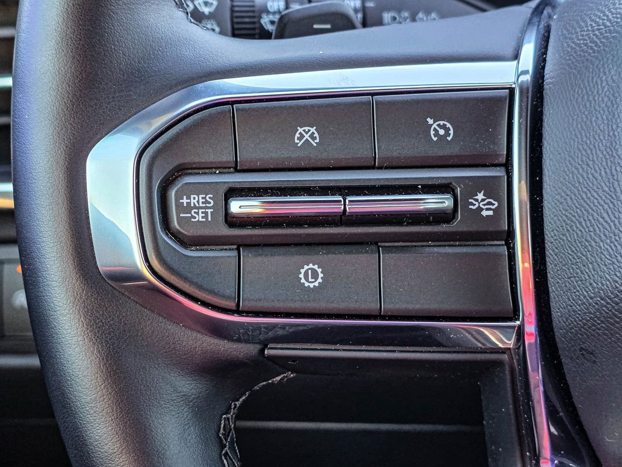 2025 GMC Acadia Elevation - Photo 23
