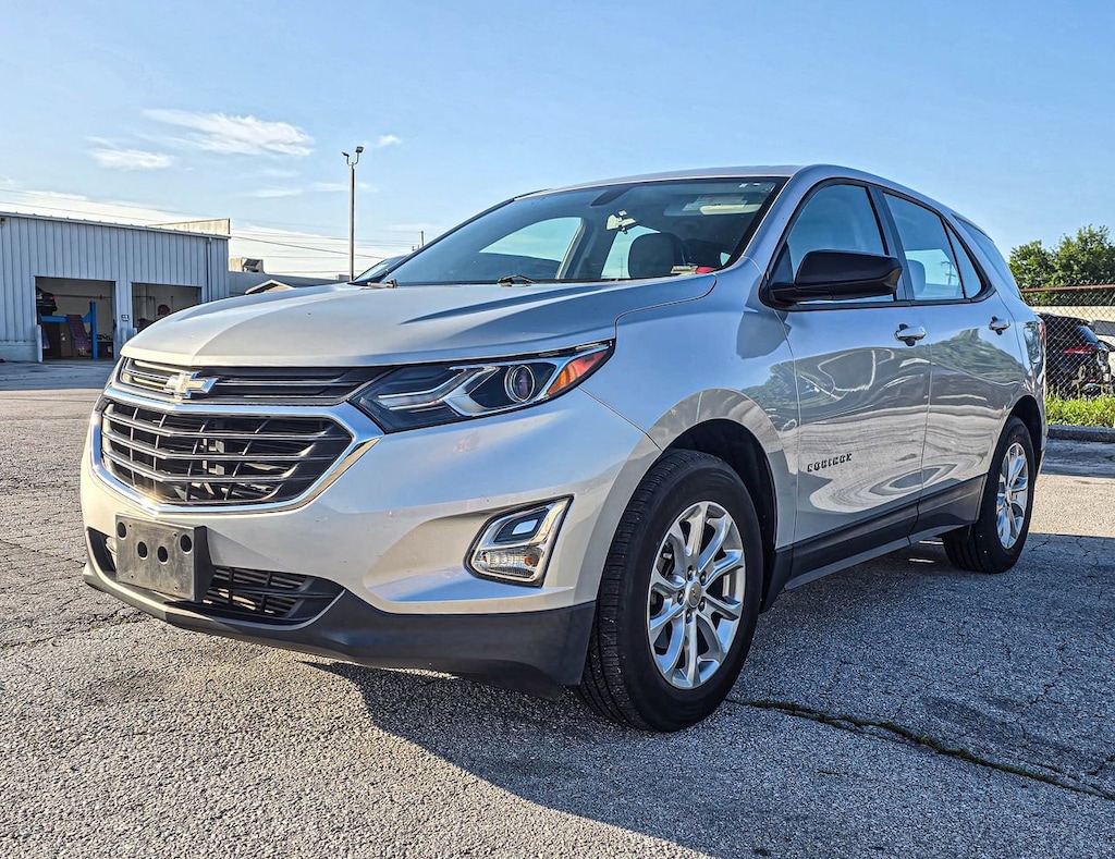 Used 2018 Chevrolet Equinox LS SUV