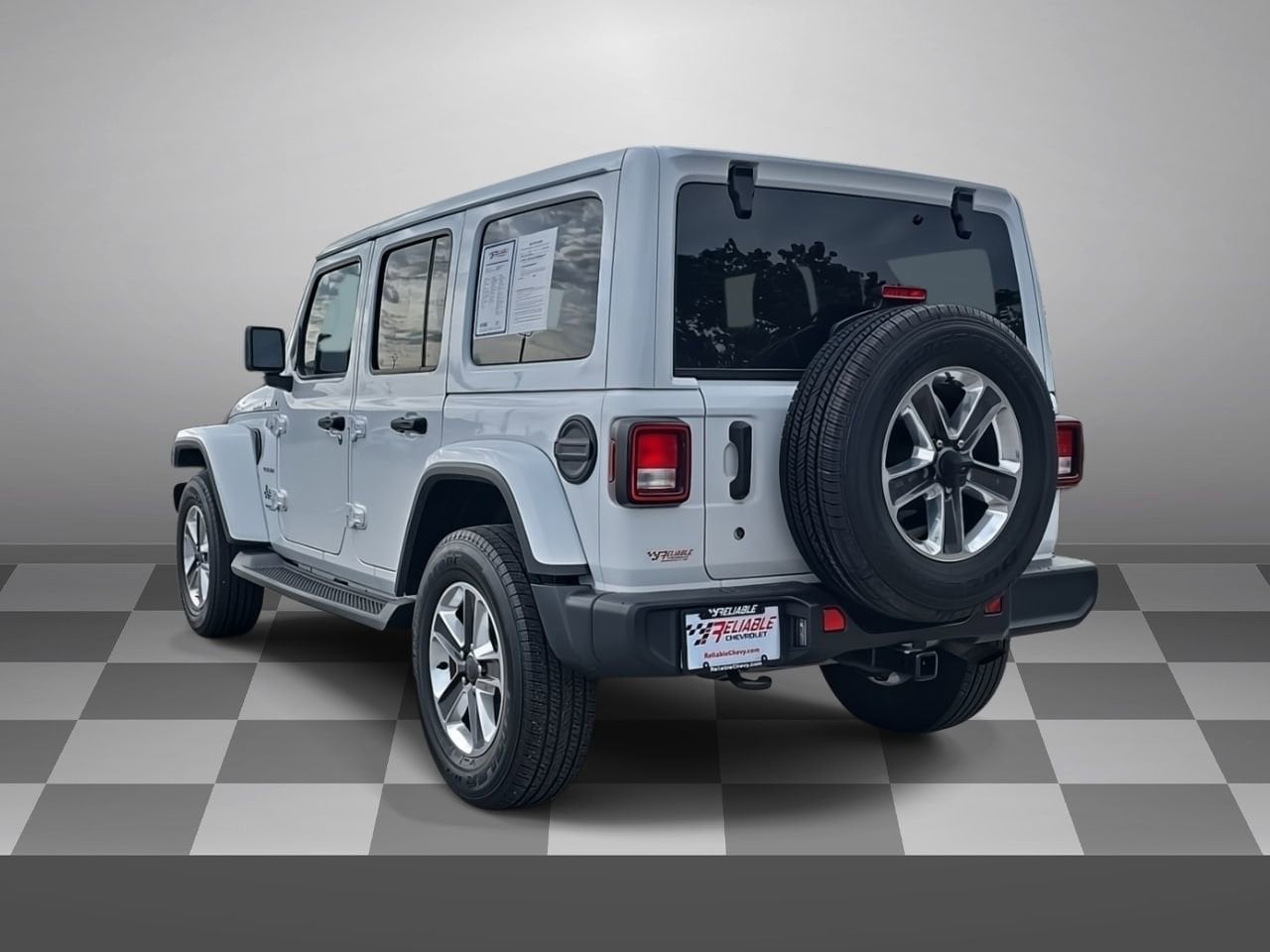 View vehicle photo 4