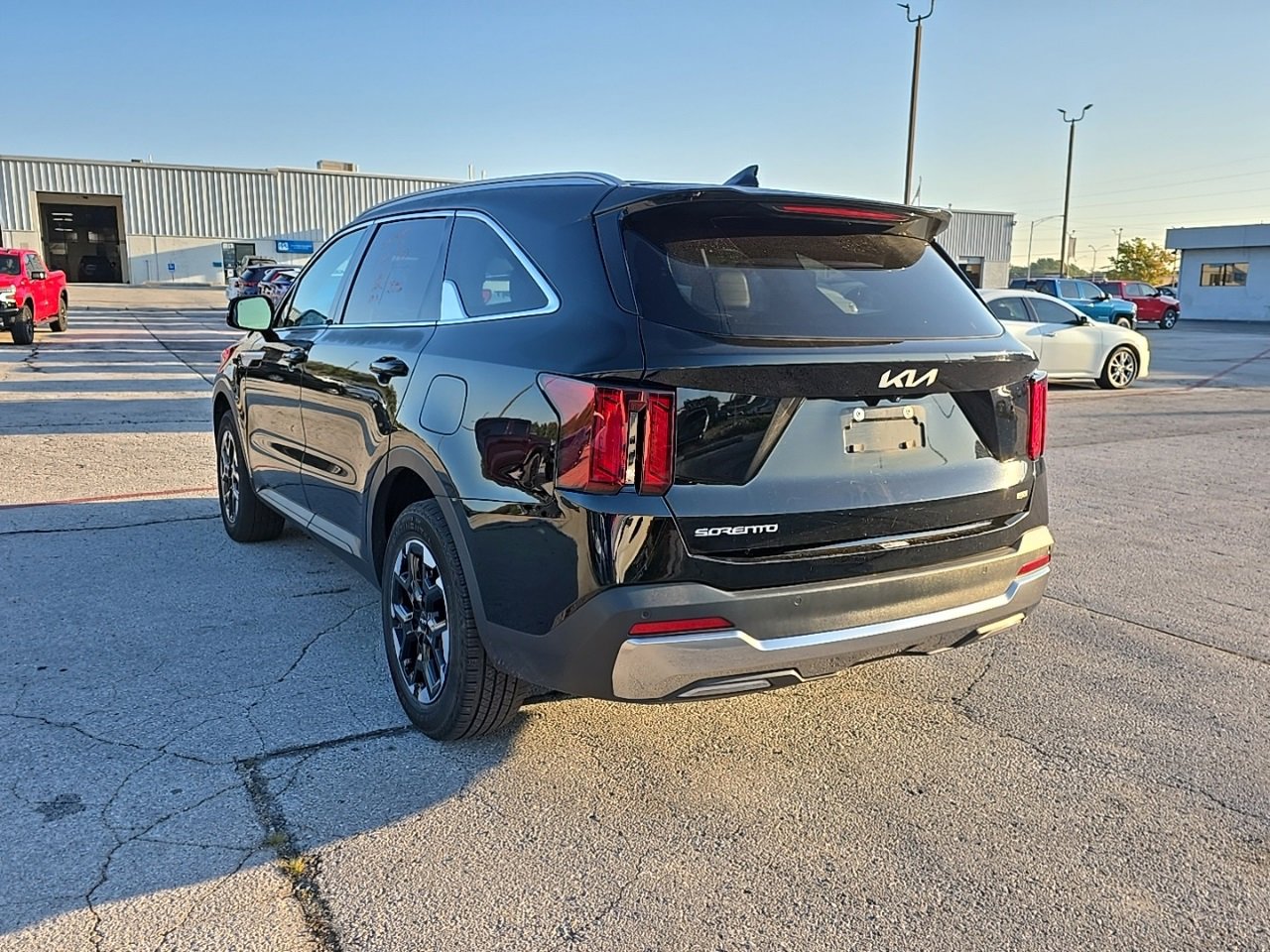2024 Kia Sorento S photo 4
