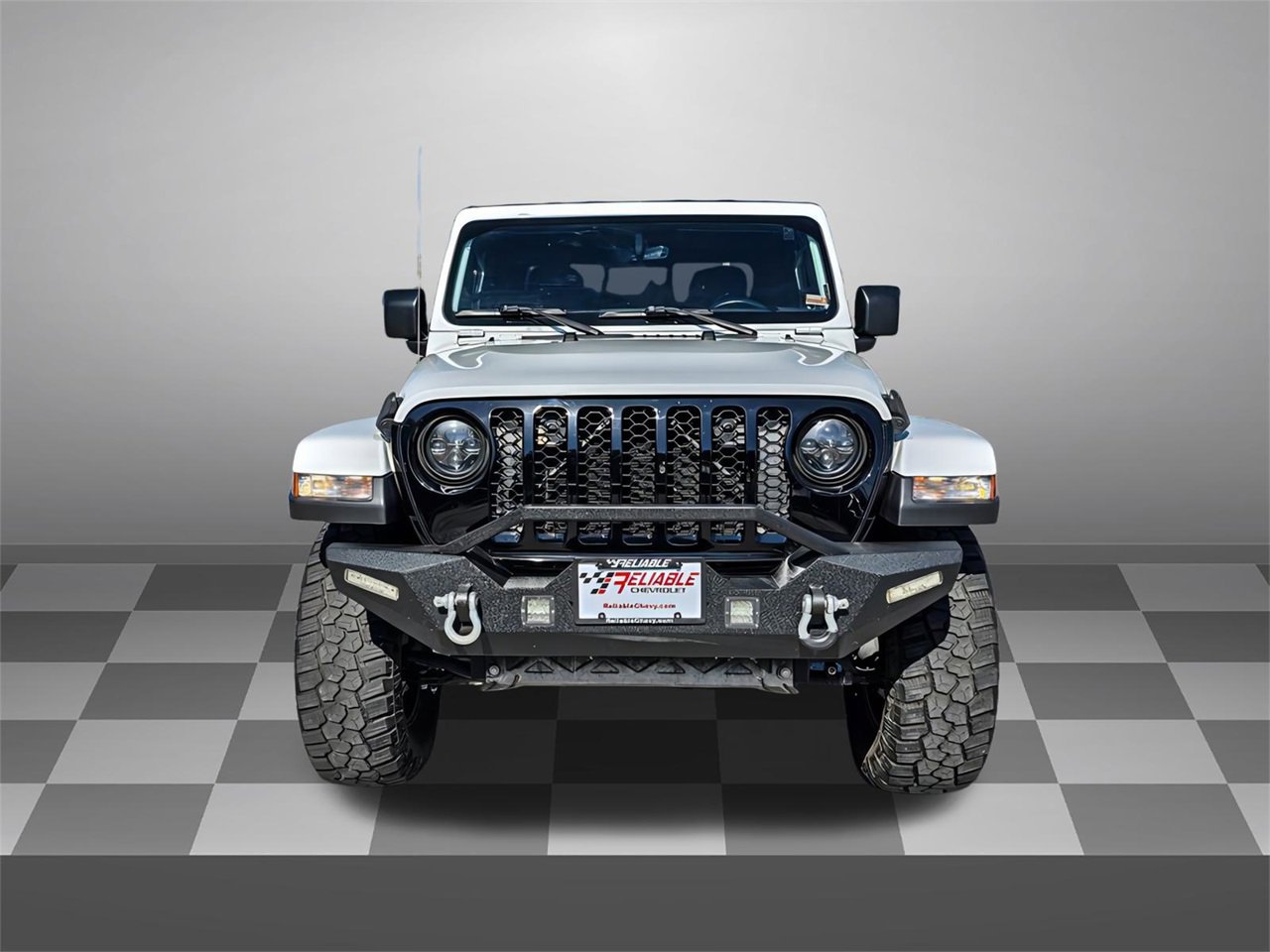 2022 Jeep Gladiator Altitude photo 2