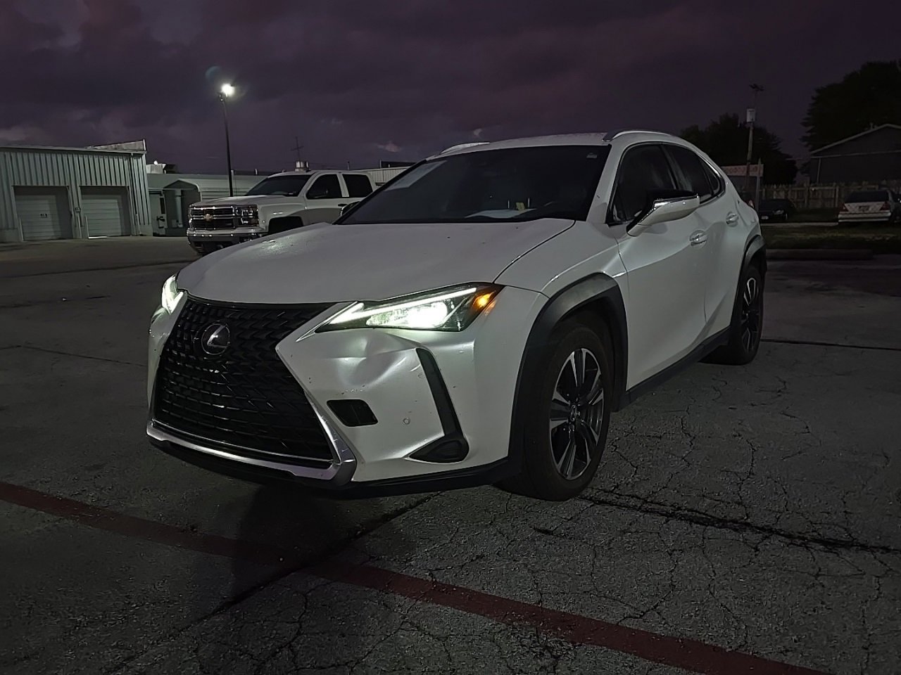 2022 Lexus UX 200 photo 3