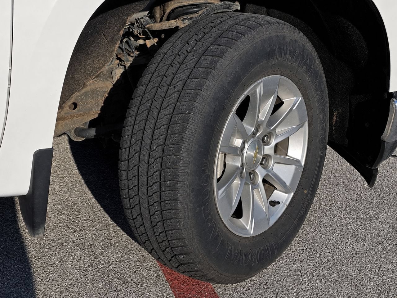 Used 2020 Summit White Chevrolet LT image 12
