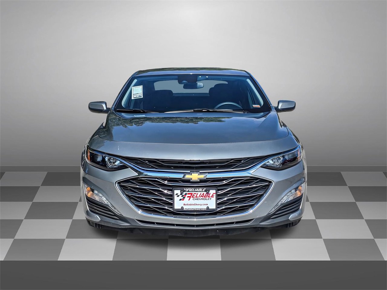 2025 Chevrolet Malibu 1LT photo 2