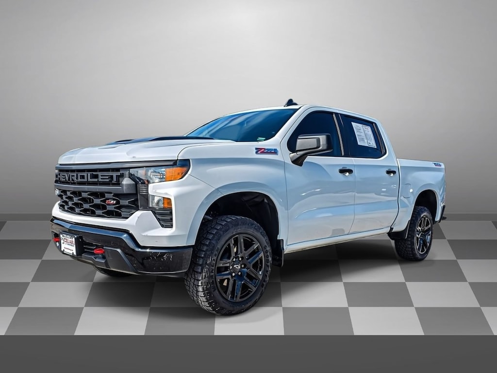 Used 2025 Chevrolet Silverado 1500 Custom Trail Boss Truck Crew Cab