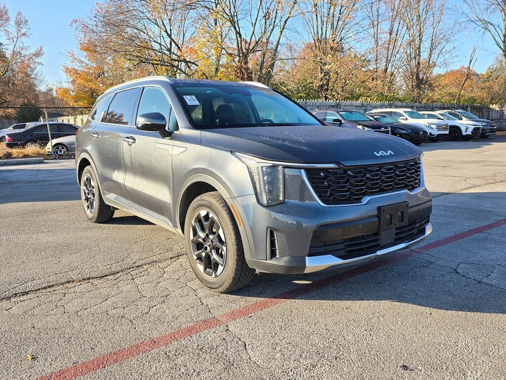 Used 2024 Kia Sorento S SUV