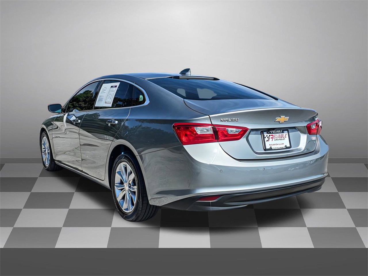 2025 Chevrolet Malibu 1LT photo 4