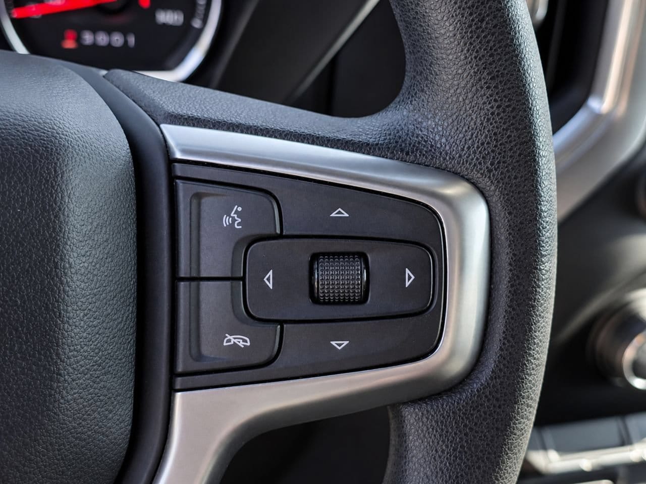 Used 2020 Summit White Chevrolet LT image 26