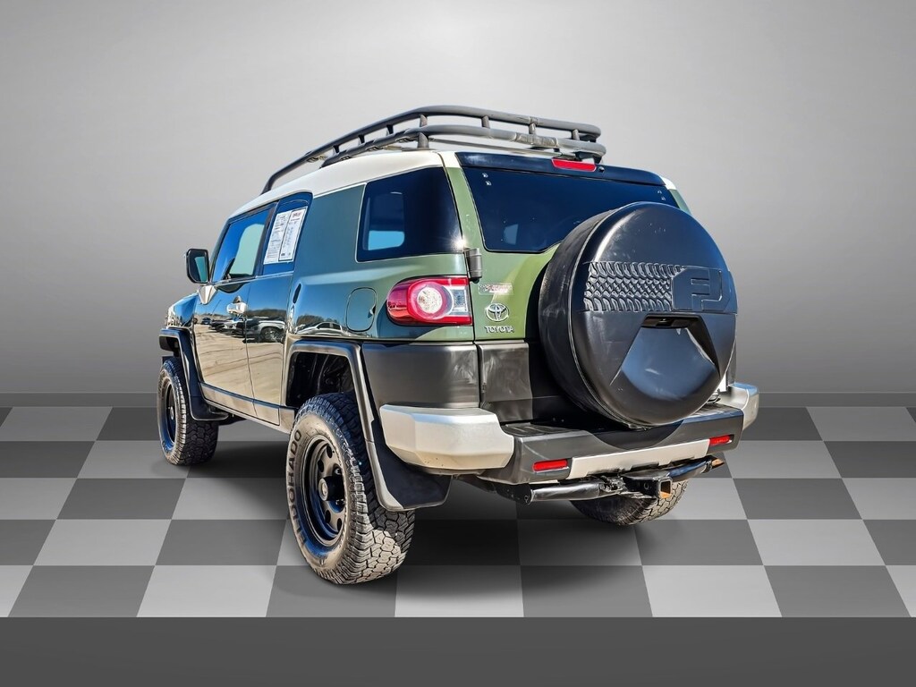 Used 2013 Toyota FJ Cruiser SR SUV