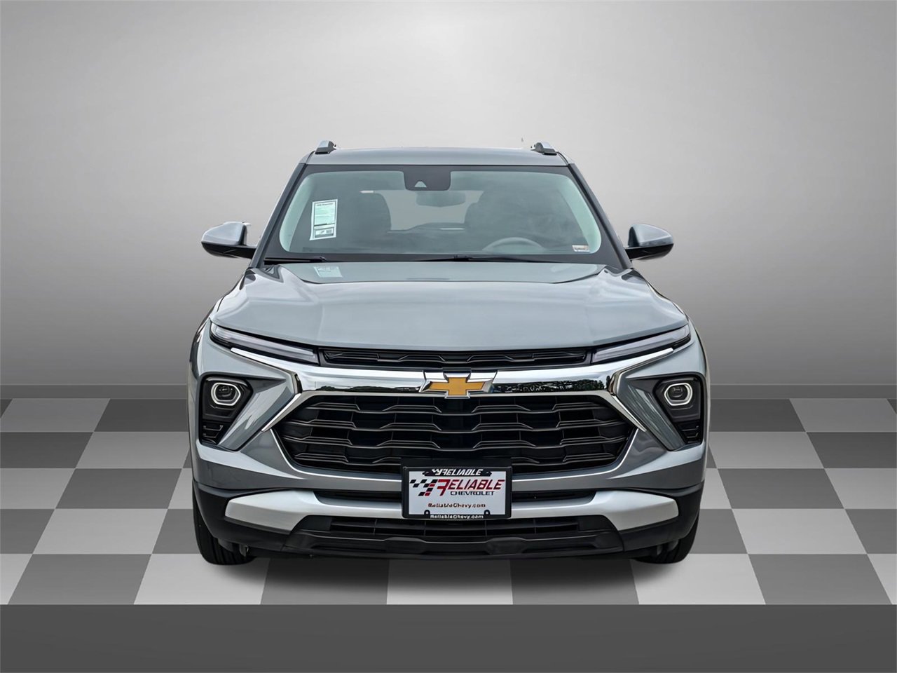 2024 Chevrolet Trailblazer LT photo 2