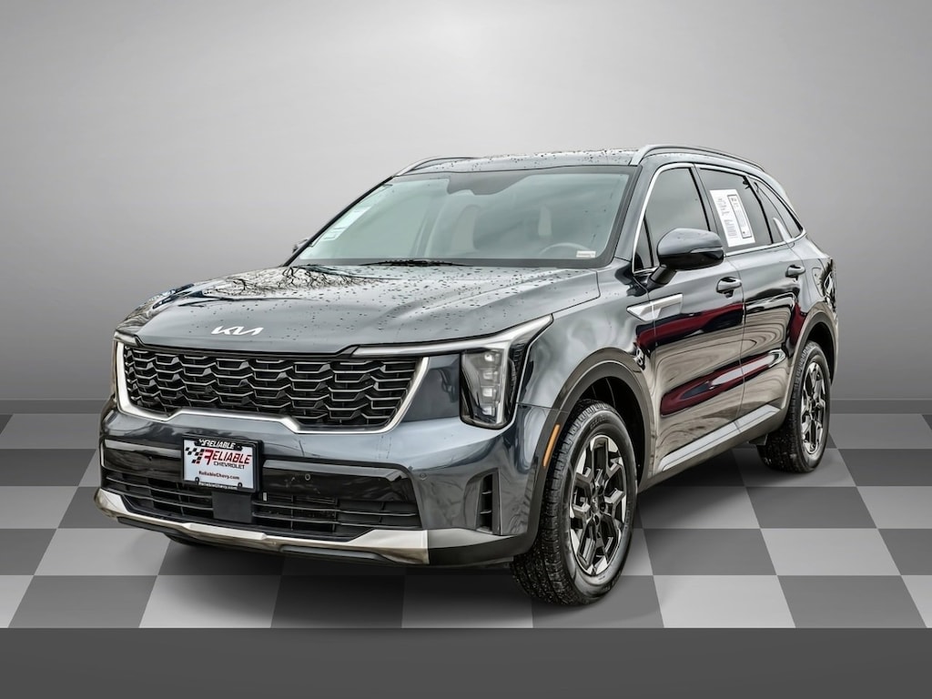 Used 2024 Kia Sorento S SUV