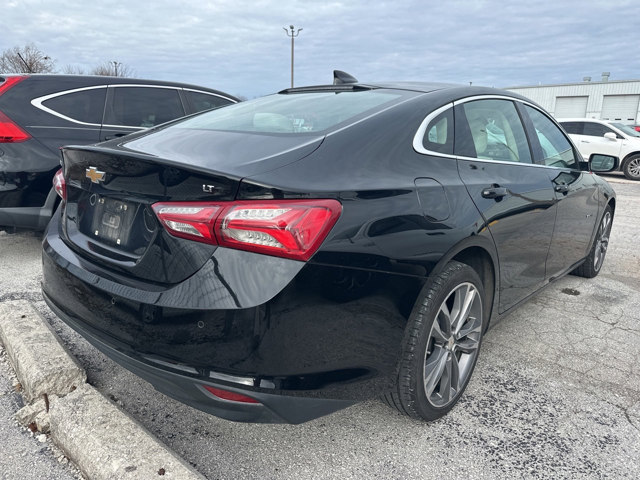 2024 Chevrolet Malibu Premier 2LT photo 2