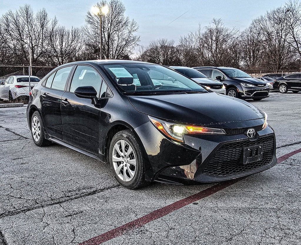 Used 2021 Toyota Corolla LE Sedan