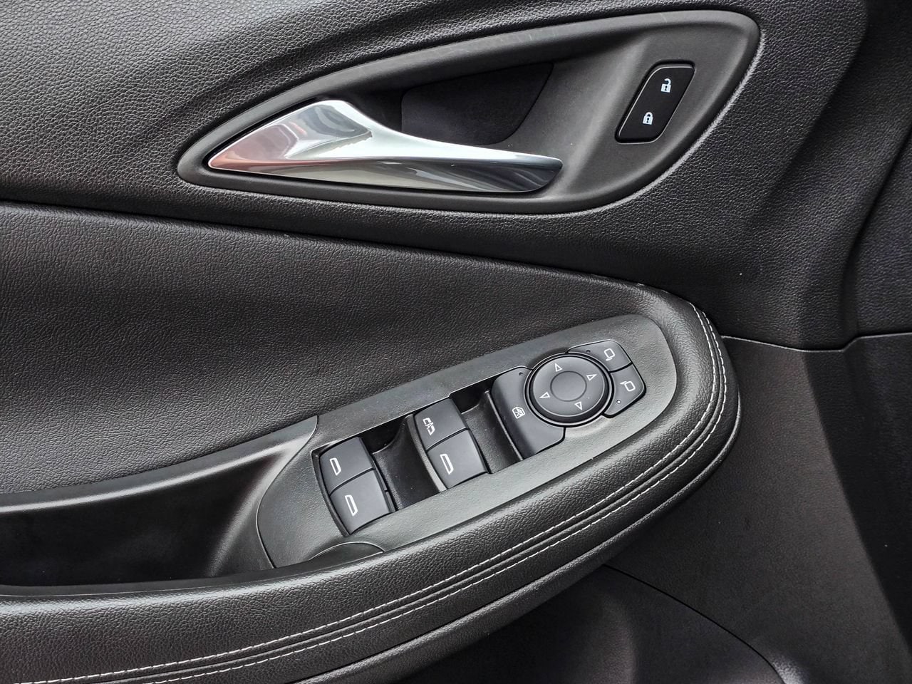 2025 Buick Encore GX Preferred - Photo 12
