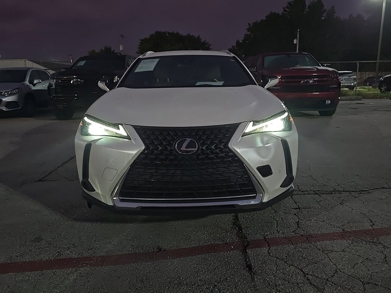 2022 Lexus UX 200 photo 2