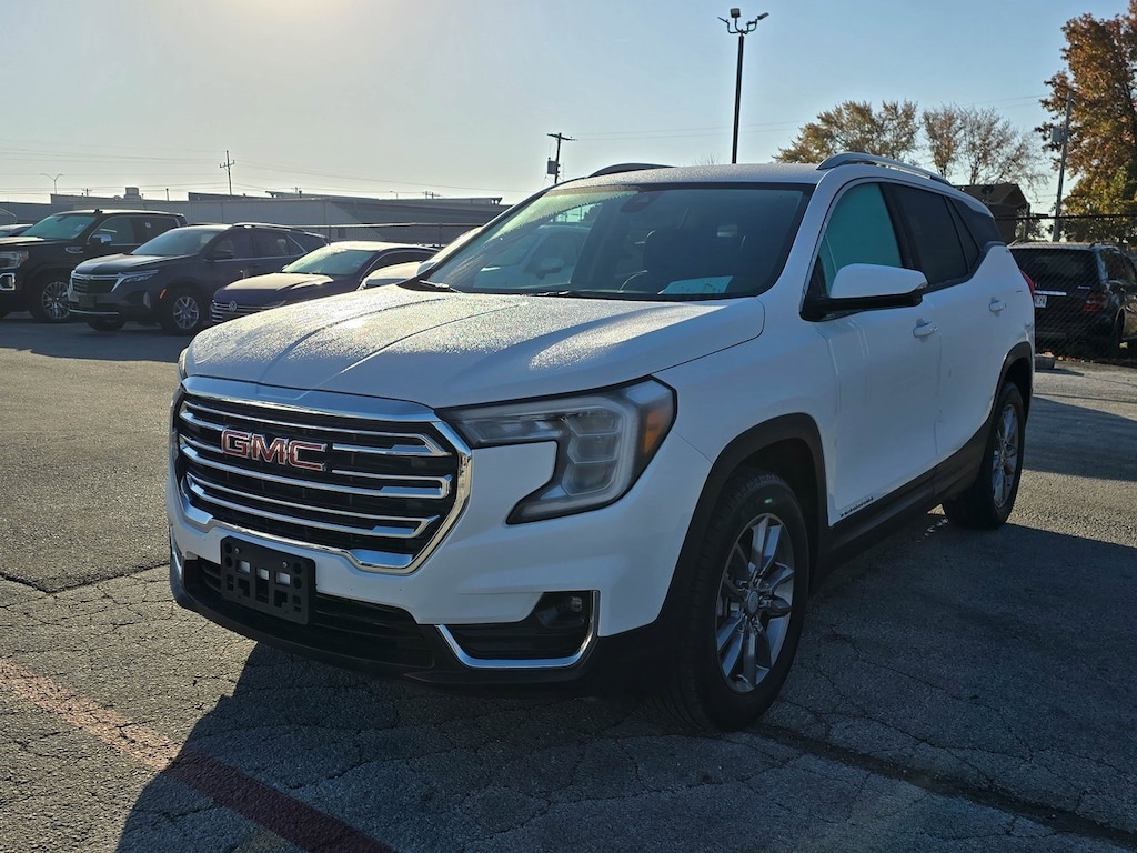 Used 2024 GMC Terrain SLT SUV