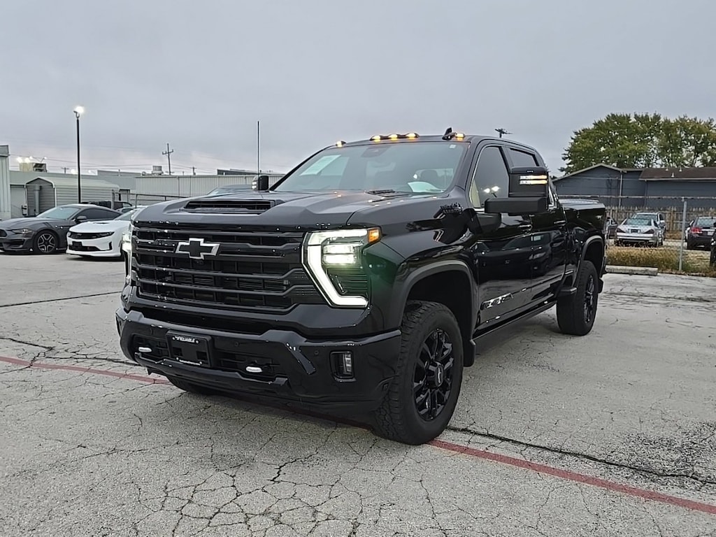 Used 2025 Chevrolet Silverado 2500 HD High Country Truck Crew Cab