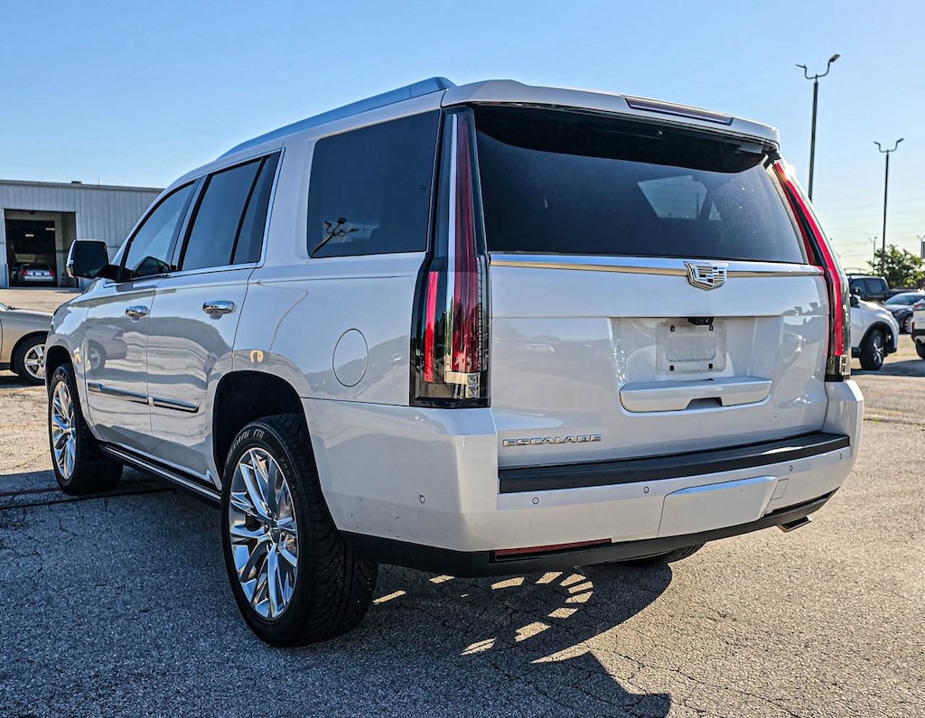 Used 2018 CADILLAC Escalade Premium Luxury SUV